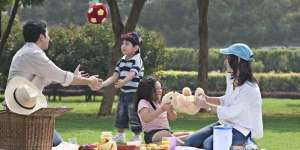 Family Day Out, Begini Caranya Persiapkan Piknik Seru Bareng Keluarga