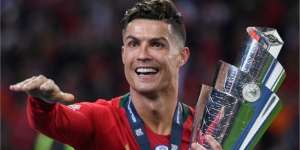 10 Pesepak Bola Terkaya di Dunia, Ada Favorit Kalian?