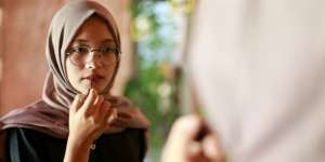 Tips Merawat dan Memakai Produk Bibir untuk Remaja