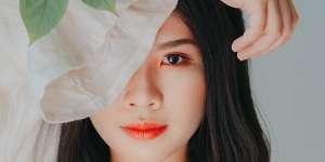 Tutorial 3 Gaya Make Up untuk Berbagai Suasana