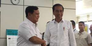 Ucap Selamat ke Jokowi, Prabowo Subianto: `Tambah Rambut Putih, Pak`