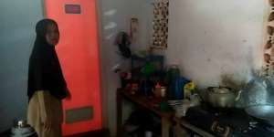 Nestapa Guru Nining, Tinggal di Toilet Sekolah