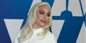 Tutorial Makeup Metalik Lady Gaga