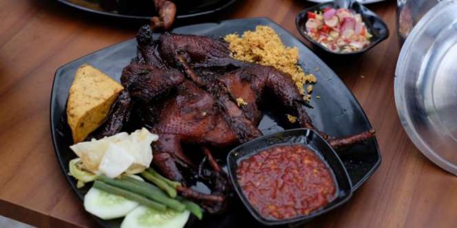 Deretan Ayam Bakar Gurih di Jakarta yang Bikin Nagih