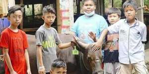 7 Bocah di Bogor Beli Sapi untuk Kurban dari Tabung Uang Jajan 10 Bulan
