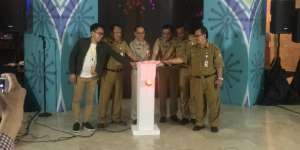 Potret Sejarah Jakarta dalam Sketsa Hologram