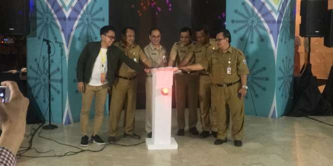 Potret Sejarah Jakarta dalam Sketsa Hologram
