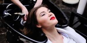 Move On dari Ketombe dan Rambut Rontok, Coba Cara Ini
