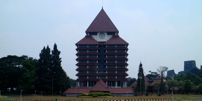 Viral Alumni Sombong Tolak Gaji Rp8 juta, UI Beri `Sentilan Halus`