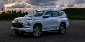 Tampilan Asli Mitsubishi Pajero Facelift Resmi Dirilis, Makin Futuristik