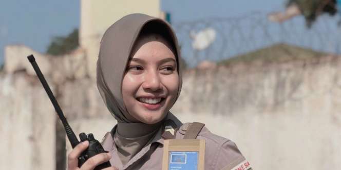 Pesona Bripka Imah, Polwan Berhijab Cantik Pasukan Perdamaian PBB di Afrika