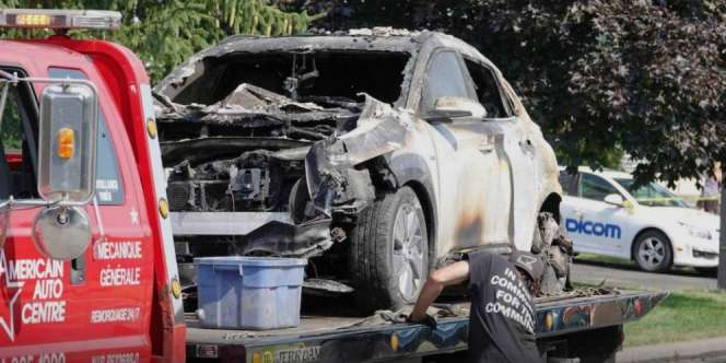 Baru 3 Bulan Dibeli, Mobil Listrik Bikin Atap Jebol