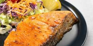 Salmon Panggang Saus Jepang, Wajib Langsung Disantap!