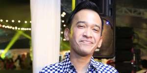 Gaya Outfit Rp80 Juta Juragan Ayam Geprek Ruben Onsu
