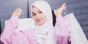 Cara Gampang Buat Wajah Segar Meski Lelah Fisik