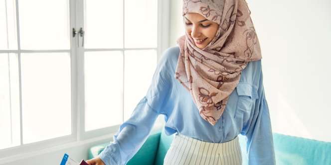 Ready to Wear, 5 Fashion Item ini Cocok Banget Dibawa Hijabers Saat Traveling