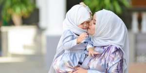 Tak Perlu Ribet, Begini Tips Tampil Kece Setiap Hari Buat Para New Mom