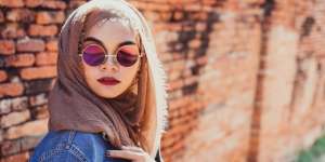 Kiat Pakai Hijab Anti Ngaret untuk Berbagai Keperluan 