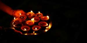 Lilin Sudah Habis, Yuk Bikin Lampu dari Kapas dan Minyak Goreng Bekas