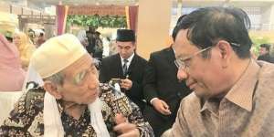Bisikan Pesan Mbah Moen
