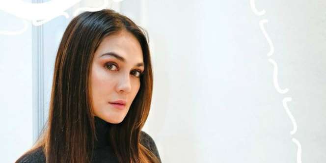 Sesama Mantan Reino Barack, Percakapan Luna Maya dan Sandra Dewi Jadi Sorotan