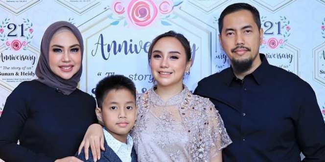 Tangis Salmafina Saat Memohon di Depan Sunan Kalijaga