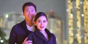 Intip Gaya Syahrini Pakai Outfit Puluhan Juta, Sedang Hamil?