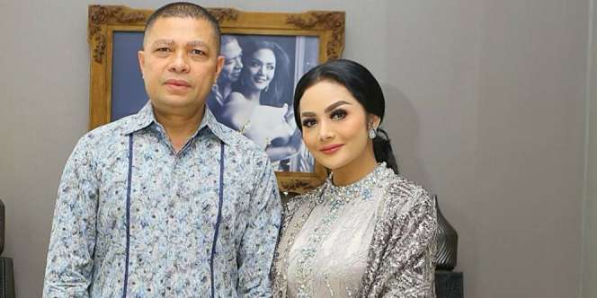 Unggah Foto Keluarga, Krisdayanti Dicibir 