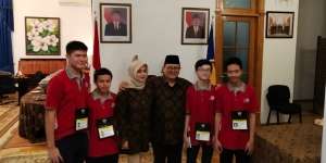 Siswa Indonesia Raih Emas di Olimpiade Informatika Dunia