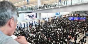 Tim Renang DKI Jakarta Tertahan di Bandara Hong Kong