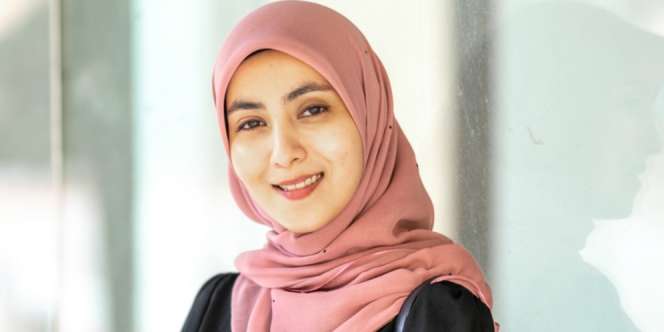 Manfaat Minyak Kelapa untuk Rambut Berhijab