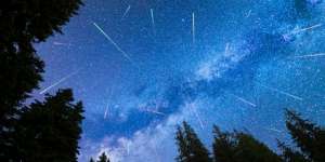 Hujan Meteor Perseid Semalam, dari Mana Asalnya?