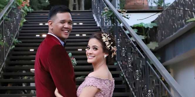 Bergaun Pengantin, Cantika Atmanagara Pimpin Zumba di Resepsi