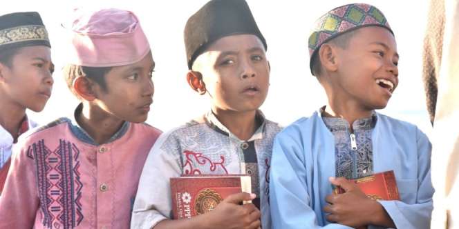 Bahagianya Santri Flores Sambut Kehadiran Alquran Wakaf