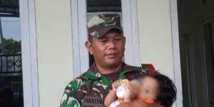 Haru! Balita di Jember Peluk Ayah yang Ternyata Sudah 3 Hari Meninggal