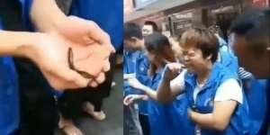 Miris, Pegawai Gagal Capai Target Dihukum Makan Ikan Mentah
