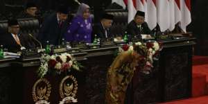 Berpakaian Adat Sasak, Jokowi: Indonesia Bukan Hanya Jakarta