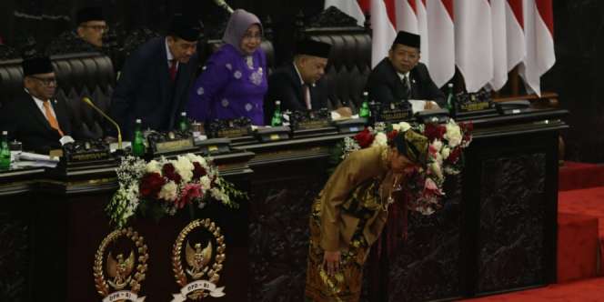 Berpakaian Adat Sasak, Jokowi: Indonesia Bukan Hanya Jakarta