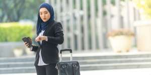 5 Perangkat yang Bikin Kamu Anti Ngaret, Aplikasi Grab Salah Satunya!
