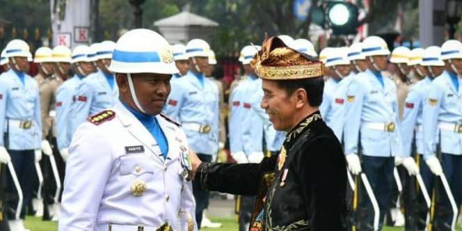 Ucapan Jokowi untuk Komandan Upacara di Istana Negara