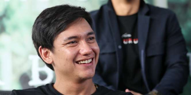 Ini Kado Spesial Adipati Dolken di Ulang Tahun ke-28