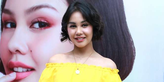 Vanesha Priscilla Luncurkan Makeup Vanesha's Series