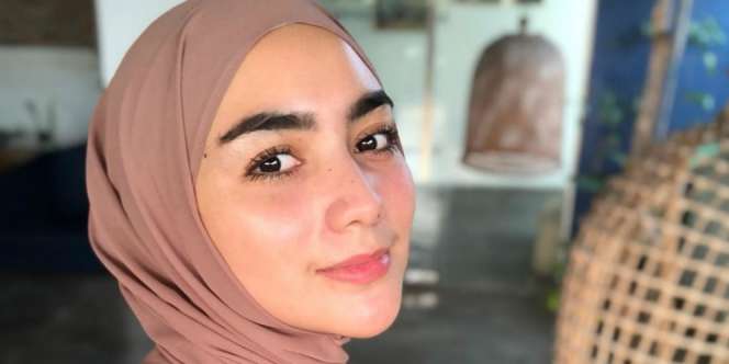 Citra Kirana 'Sihir' Warganet dengan Riasan Bushy Brows