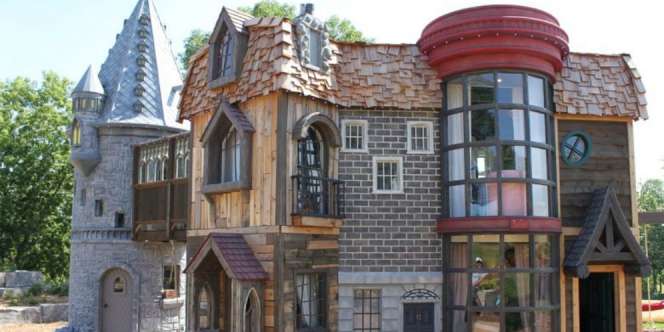 Kakek Bangun 'Istana' Harry Potter Demi Sang Cucu, Lihat Isinya