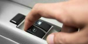Penyebab Power Window Mendadak Macet, Cek 2 Komponen Ini