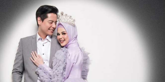 Pamer Foto Mesra Bareng Suami, Perut Cut Meyriska Jadi Sorotan