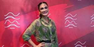 Serba Hijau, Intip Penampilan Luna Maya Saat Pesta Ulang Tahun