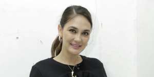 NAMA, Produk Makeup Luna Maya Bakal Jadi Tren Akhir Tahun?
