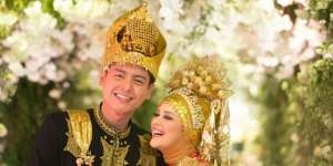 Roger Danuarta Dekat Wanita Lain, Cut Meyriska Marah