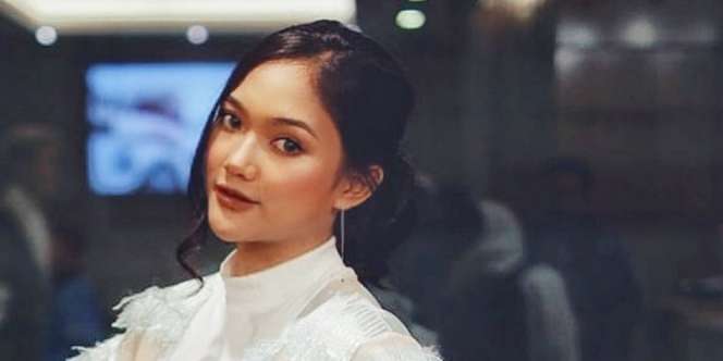 Marion Jola Rilis Album Perdana: 'Genrenya Apa Ya?'